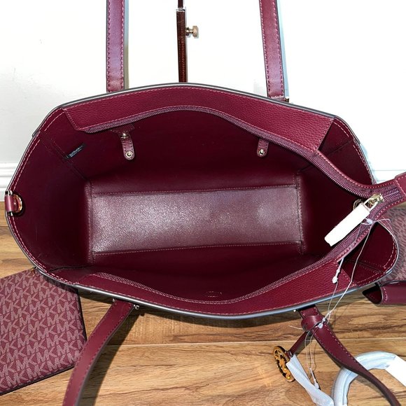 💜Michael Kors Leather Purse, Pouch & Envelope Clutch💜 - Picture 7 of 17